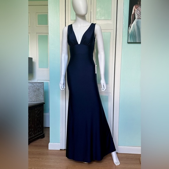 Size Medium Navy Fitted Bridesmaid Mother of Bride Groom Prom Gown Dress - Picture 1 of 3